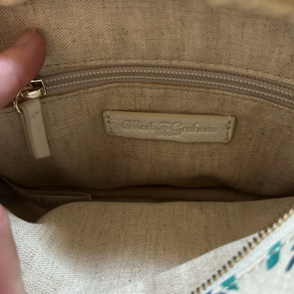 Mark & Graham crossbody floral bag ❤️ - Picture 9 of 12